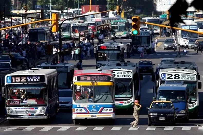 Aumento del pasaje en diciembre: aplicará para colectivos y subte en CABA y PBA